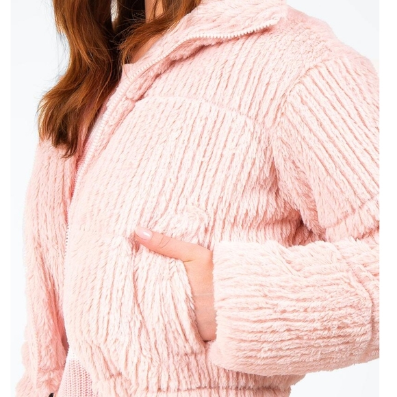 Fluffy cropped faux fur jacket - Picture 4 of 4